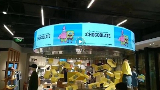 武漢國際廣場izzue等店鋪LED顯示屏、液晶顯示屏